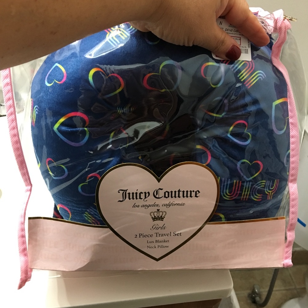New Juicy Couture Girls 2 piece Travel Set